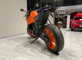 KTM 990 Duke 2025