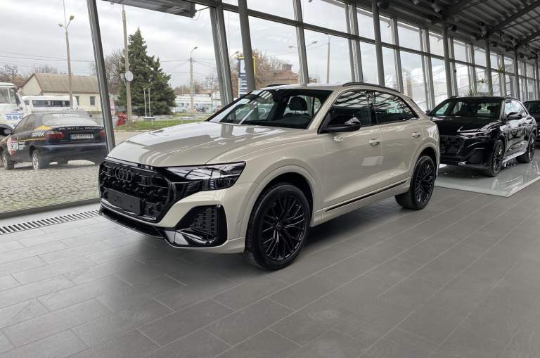 Audi Q8 2025