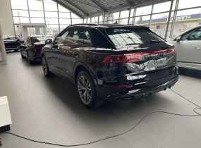 Audi Q8 2025