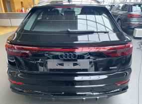 Audi Q8 2025