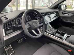 Audi Q8 2025