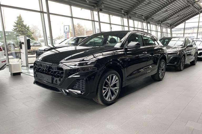 Audi Q8 2025