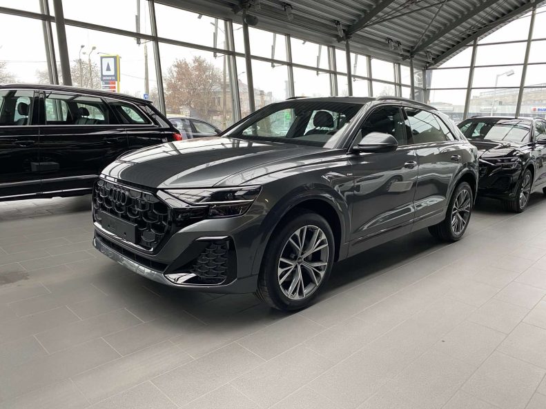 Audi Q8 2025