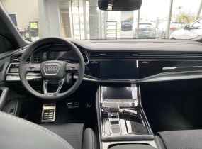 Audi Q8 2025