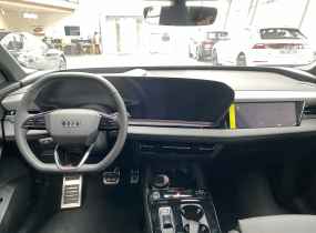 Audi Q6 e-tron 2025