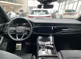 Audi Q8 2025