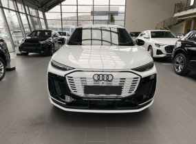 Audi Q6 e-tron 2025