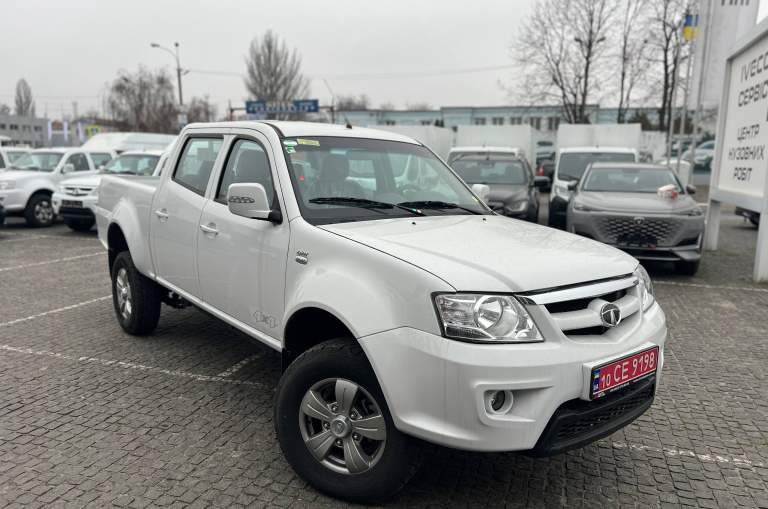 TATA Xenon X2