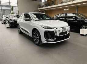 Audi Q6 e-tron 2025