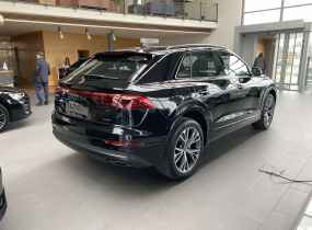 Audi Q8 2025