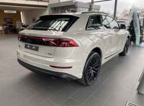 Audi Q8 2025