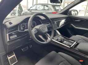 Audi Q8 2025