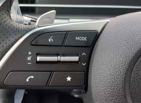 HYUNDAI Staria US4 2.2 CRDi 7-Top Nappa 2SR 8AT 4WD