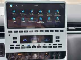 HYUNDAI Staria US4 2.2 CRDi 7-Top Nappa 2SR 8AT 4WD