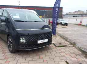 HYUNDAI Staria US4 2.2 CRDi 7-Top Nappa 2SR 8AT 4WD