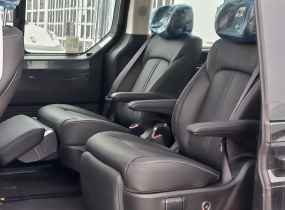 HYUNDAI Staria US4 2.2 CRDi 7-Top Nappa 2SR 8AT 4WD