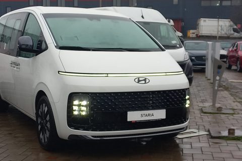 HYUNDAI Staria US4 2.2 CRDi 7-Top Nappa 8AT 4WD