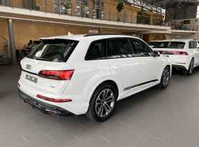 Audi Q7 2025