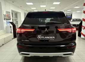 MITSUBISHI Outlander 2.5 CVT Ultimate