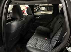 MITSUBISHI Outlander 2.5 CVT Ultimate