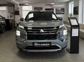 MITSUBISHI Outlander 2.5 CVT Intense