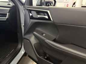 MITSUBISHI Outlander 2.5 CVT Intense