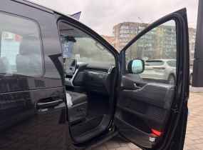 HYUNDAI Staria US4 2.2 CRDi 7-Top Nappa 2SR 8AT 4WD