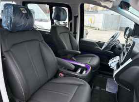 HYUNDAI Staria US4 2.2 CRDi 7-Top Nappa 2SR 8AT 4WD