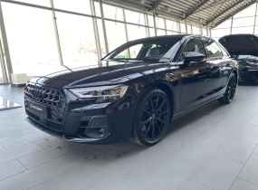 Audi S8 2025