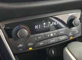 SUZUKI S-Cross 1.4L 2WD GLX AT