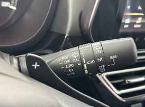 SUZUKI S-Cross 1.4L 2WD GLX AT