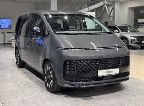 Hyundai Staria 2.2 CRDi 7-Top Bronze 8AT 4WD