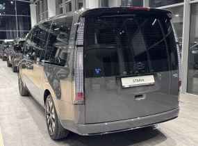 Hyundai Staria 2.2 CRDi 7-Top Bronze 8AT 4WD