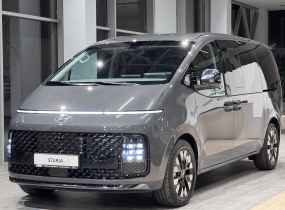 Hyundai Staria 2.2 CRDi 7-Top Bronze 8AT 4WD