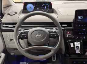 Hyundai Staria 2.2 CRDi 7-Top Bronze 8AT 4WD