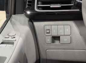 Hyundai Staria 2.2 CRDi 7-Top Bronze 8AT 4WD