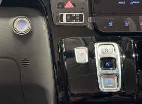 Hyundai Staria 2.2 CRDi 7-Top Bronze 8AT 4WD