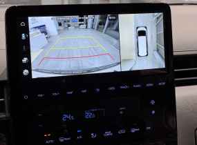 Hyundai Staria 2.2 CRDi 7-Top Bronze 8AT 4WD