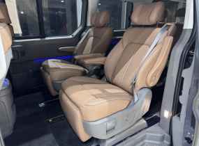 Hyundai Staria 2.2 CRDi 7-Top Bronze 8AT 4WD