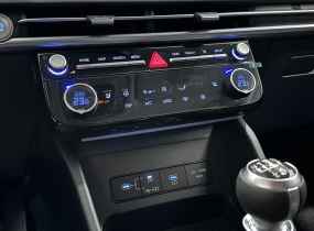 Hyundai Tucson NX4 PE 2.0 Express 2WD 6AT