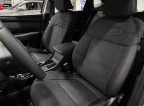 Hyundai Tucson NX4 PE 2.0 Express 2WD 6AT