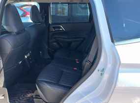 MITSUBISHI Outlander 2.5 CVT Ultimate