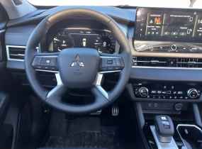 MITSUBISHI Outlander 2.5 CVT Ultimate