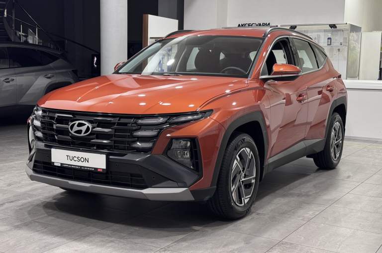 Hyundai Tucson NX4 PE 2.0 Express 2WD 6AT