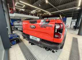 Ford Ranger Raptor 3.0 V6 Twin Turbo