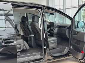 Hyundai Staria 2.2 CRDi 7-Top Bronze 8AT 4WD