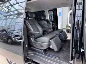 Hyundai Staria 2.2 CRDi 7-Top Bronze 8AT 4WD