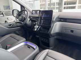 Hyundai Staria 2.2 CRDi 7-Top Bronze 8AT 4WD