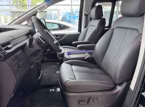 Hyundai Staria 2.2 CRDi 7-Top Bronze 8AT 4WD