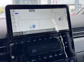 Hyundai Staria 2.2 CRDi 7-Top Bronze 8AT 4WD